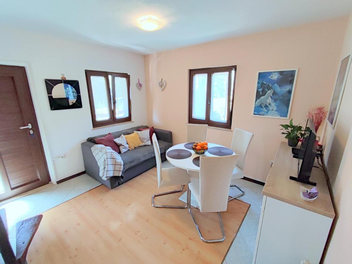 Apartment Pajtak Porec Ngoại thất bức ảnh